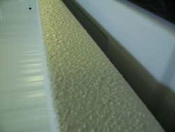 textured spray bedliner with white tint